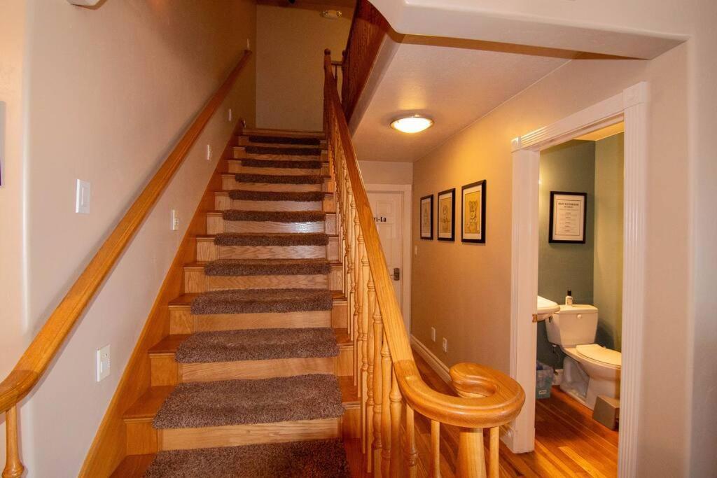 Parowan Tacit Shadow Resort Paradise Deluxe Suite, Gym, Coffee Bar, Hot-Tub, Free Laundry, Food Available מראה חיצוני תמונה