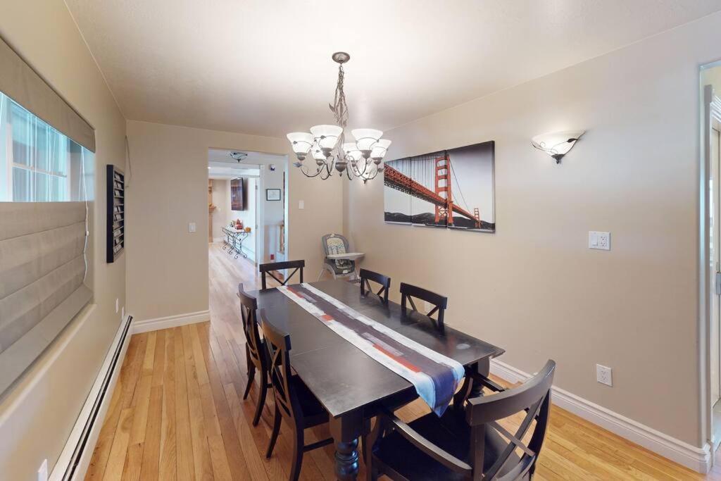 Parowan Tacit Shadow Resort Paradise Deluxe Suite, Gym, Coffee Bar, Hot-Tub, Free Laundry, Food Available מראה חיצוני תמונה